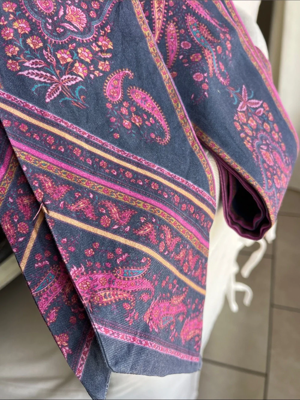 EUC Tommy Bahama, Pink and blue boho Paisley pattern scarf 4
